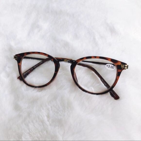 Ira Brown Printed Pattern Oval Reading Glasses - Picture 3 of 10